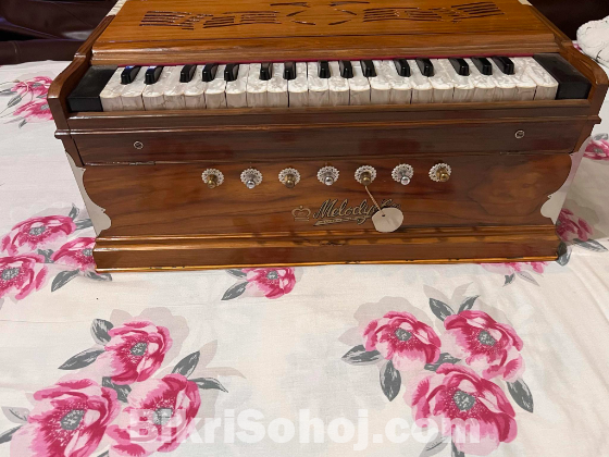 Melody 3 Octive Harmonium